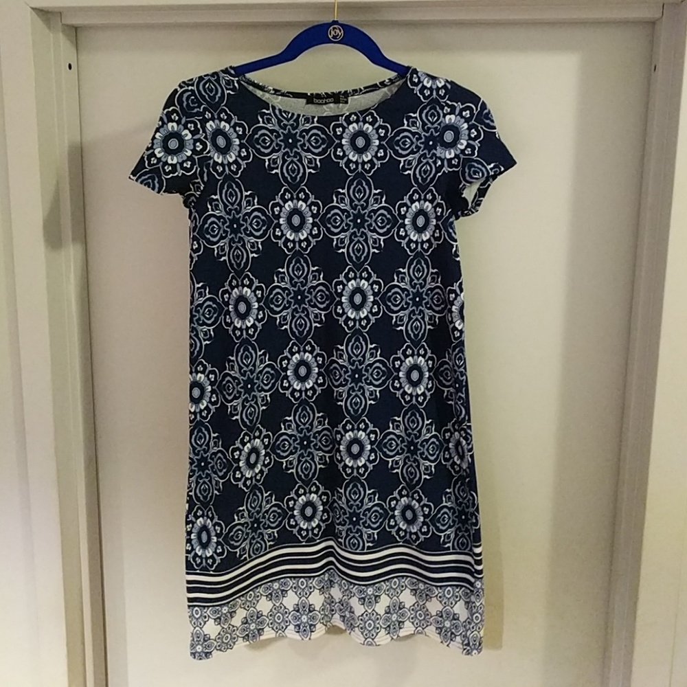 Boohoo Navy/Light Blue Print Dress